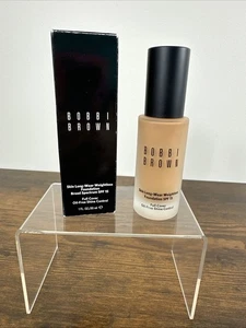 Bobbi Brown Skin Long-Wear Weightless Foundation LSF 15 - W-066 Warm Honey - 1oz - Bild 1 von 6