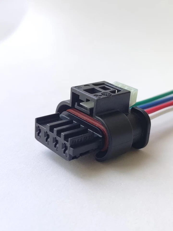 Radiator Shutter Connector Pigtail For 2014-2022 Land Rover Range Rover Sport - Image 1 of 4