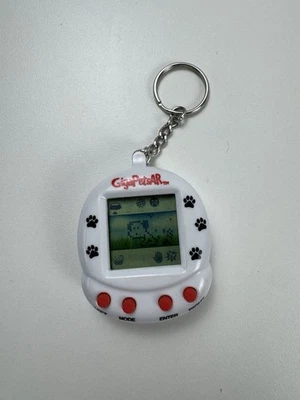 GigaPets (Top Secret Toys, 2018) Virtual Pet White Puppy Dog Works Foto 1 de 4