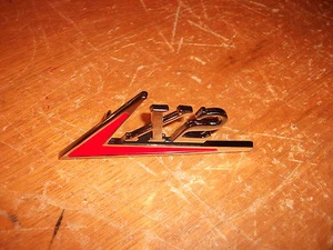 NEW **AUSTRALIAN MADE** X2 GUARD PANEL FENDER BOOT LID BADGE SUITS HD HR HOLDEN - Picture 1 of 4