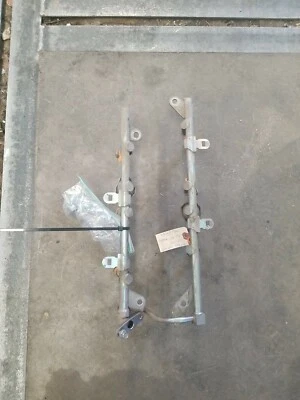 09-19 Infiniti G37 Nissan 370z VQ37VHR OEM Conjunto de riel de combustible 17521-EY00A Foto 1 de 4