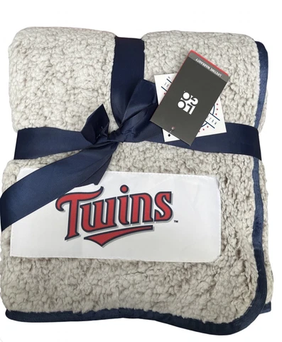 Minnesota Twins Tail Logo Frosty Sherpa Fleece 50” X 60” Cover