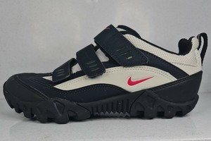 Las mejores ofertas en Ciclismo de Montaña Nike y Cubiertas De Zapatos |  eBay