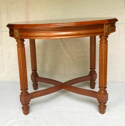 Vintage Mahogany Finish Carved Wood Oval Coffee Accent Side Table - Nice!! Cover