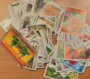 Lotto oltre 100 francobolli Tematica TRENI E FIORI - Francobolli MNH o CTO - Foto 1 di 1
