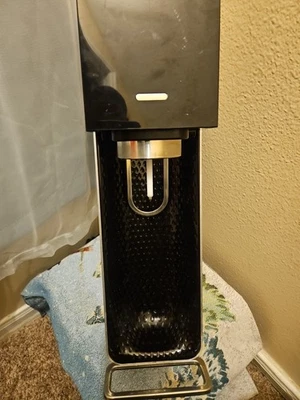 Máquina de água com gás SodaStream Source SOU-001 usada  - Imagem 1 de 4