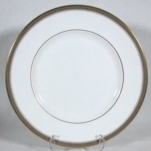 RARE! VINTAGE ROYAL DOULTON CLARENDON PATTERN DINNER PLATE 10 5/8” DIAMETER NEW - Picture 1 of 4