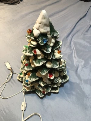 Árvore de Natal cerâmica verde iluminada vintage galhos nevados pesados 16" inserções - Imagem 1 de 4