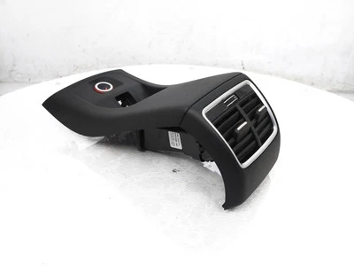 Задняя панель консоли Audi Q3 2015-2018 годов выпуска с вентиляционными отверстиями - 8U0-864-376-C-6Ps - Изображение 1 из 4