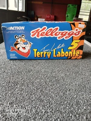 Action Terry Labonte Kelloggs 2001 diecast Stock Car 1:24 edición limitada Foto 1 de 4