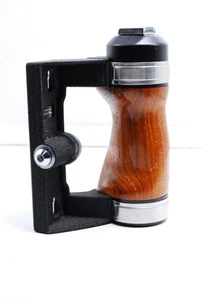 [Exc+5] Pentax 6x7 Hot Shoe Wood Hand Grip for Pentax 6x7 67 67II From JAPAN - Picture 1 of 10