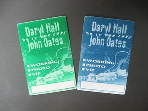 Hall & Oates backstage passes Satin cloth 2 rectangles Do It For Love ! - Picture 1 of 1