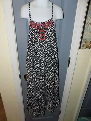 Maxi Vestido Justice Blanco y Negro Estampado Tribal Talla 8 Niña Usado en Excelente Condición Foto 1 de 3