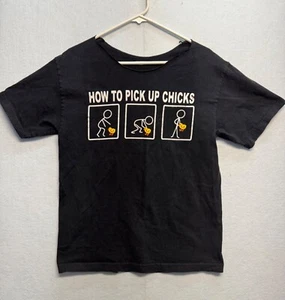 How To Pick Up Chicks Funny Graphic T-Shirt Black Short Sleeve Unisex Cotton - Picture 1 of 7