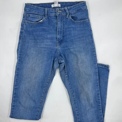 Jeggings femininos Forever 21 tamanho 27 azul denim lavagem leve algodão casual fino - Imagem 1 de 4