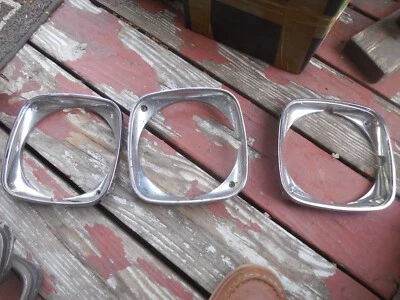 (3) Biseles de faros Buick 1970-71 1231710 LeSabre, Wildcat, Electra, Centurion Foto 1 de 4