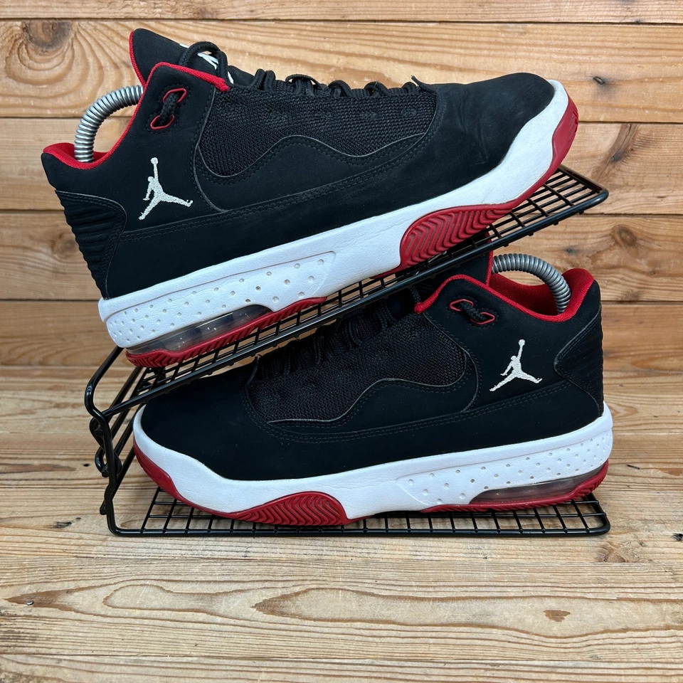 Nike Entrenadores Mujer Talla UK 5.5 Air Jordan Max Aura 2 Negro Gimnasio Rojo Zapatos Juveniles Foto 1 de 4