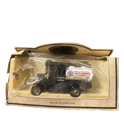 Vintage Lledo 1920 Ford Model T Red Crown Gasoline Standard Oil Die-Cast NIB - Image 1 of 3