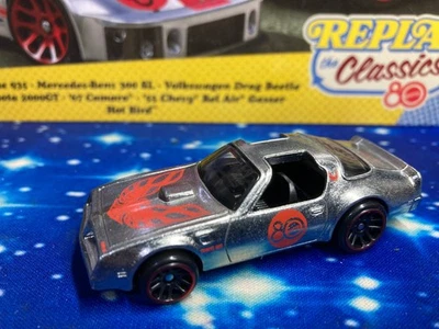 Hot Wheels Replay the Classics Multi-Car Set Exclusivo Hot Bird Trans Am Zamac Foto 1 de 2