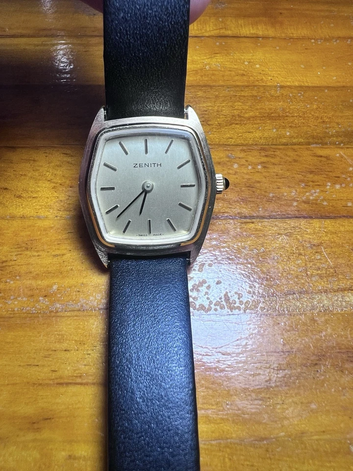 Reloj Zenith de cuerda manual para mujer. Funciona. Foto 1 de 4