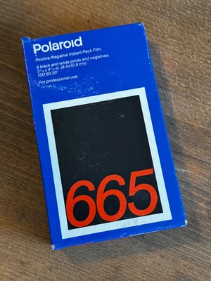 Polaroid Type 665 - Medium Format pos/neg Intant Film - Image 1 of 3