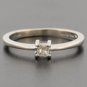 9ct White Gold 0.10ct Diamond Solitaire Ring Size J Hallmarked - Picture 1 of 8