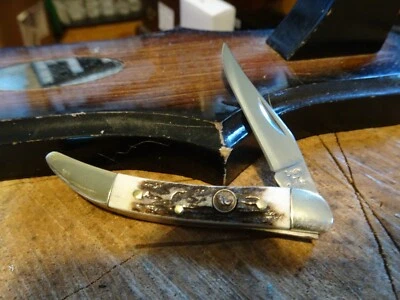 PALILLO DE DIENTES MANGO DE CIERVO CERRADO DE 3" GALLINA Y GALLO UNA SOLA HOJA DE MANCHA ALEMANA 440 Foto 1 de 4