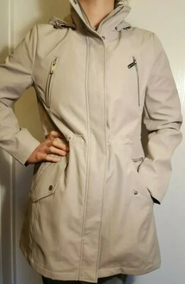 NUEVA Chaqueta Anorak Kenneth Cole Reaction Para Mujer Con Capucha Softshell Talla 2XL Foto 1 de 4