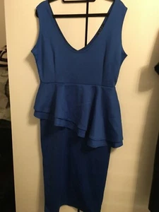 Dress - Picture 1 of 4
