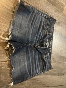 American Eagle Super Stretch Shortie Jean Shorts Women's Size 10 Denim 4” Inseam - Picture 1 of 8