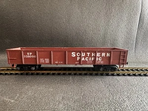 HO Scale "Southern Pacific" SP 328000 Forty Foot Open Gondola Freight Train #5 - Picture 1 of 7
