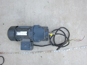 DS Tech Z28-LA71ZMP4 ¾HP 1680 Rpm 3P 230/460V Motor, Used - Picture 1 of 8