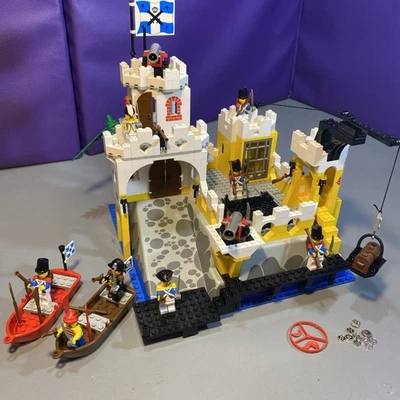 乐高海盗:埃尔多拉多堡垒 (6276) 100% 完整但缺失盒子和手册 — 第 1/4 张图片