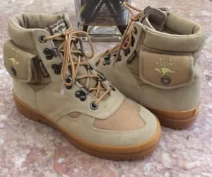 Botas Atléticas de Senderismo KangaROOS DE COLECCIÓN OG para Hombre Grises Resistentes al Agua Talla 5.5 ¡Usadas en Excelente Condición! - Imagen 1 de 8