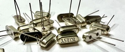 5pcs of ECS-35-17-4 Crystal 3.579545MHZ  17pF 2-Pin 17pF  Thru-Hole Bulk - Image 1 of 3