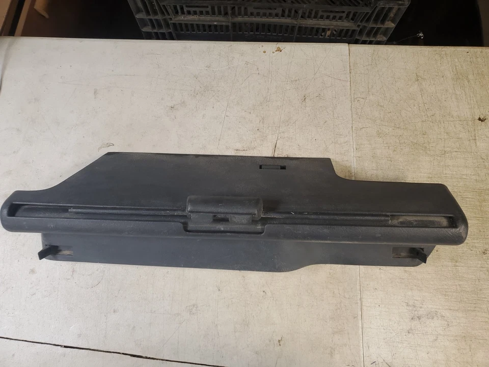 98-02 Chevy S10 Blazer/GMC Jimmy Retractable Cargo Trunk Cover OEM Original - Image 1 of 4