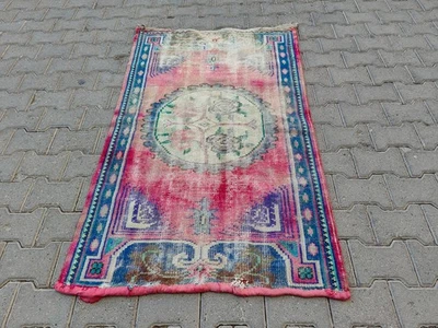 Vintage Turkish Rug 5.1x3.1 ft | Faded Pink-Blue Medallion, Distressed - Image 1 of 4