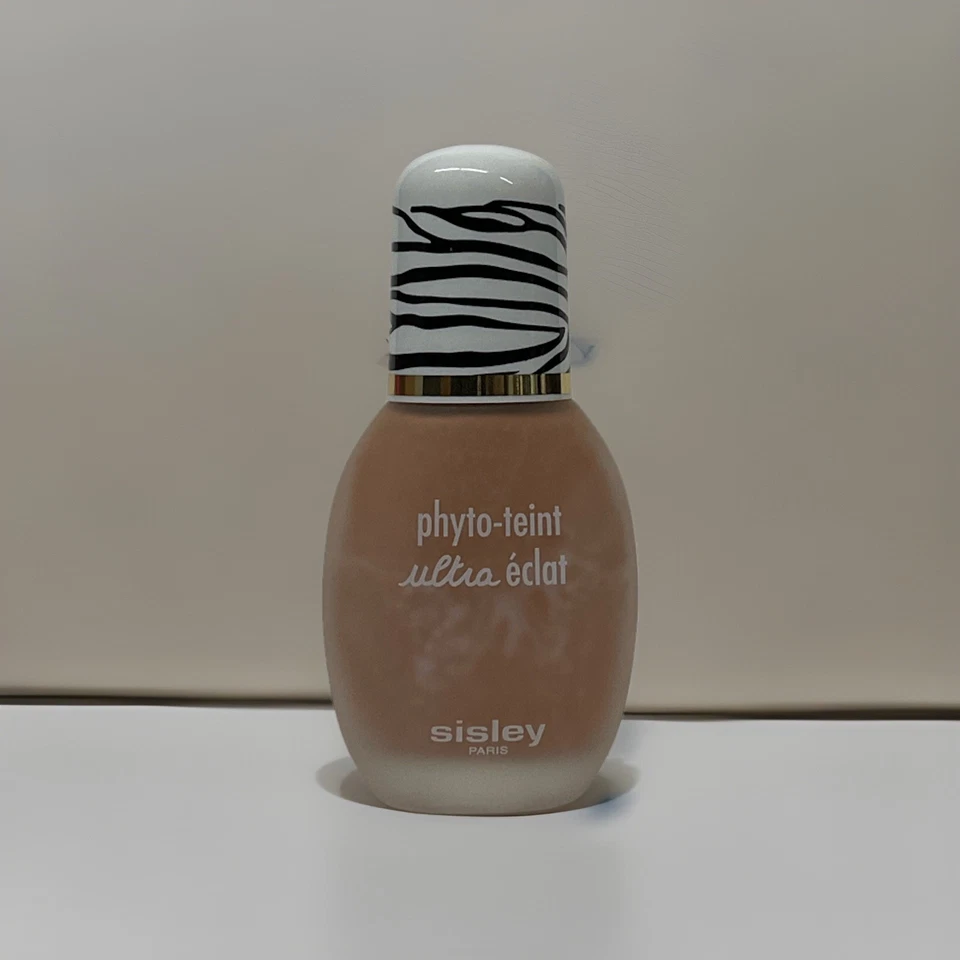 Sisley Phyto-Teint Ultra Eclat Foundation - 3+ Apricot - 30ml/1 Fl Oz - Image 1 of 4