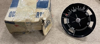 NOS 1970 & 1971 Buick Skylark GS & Sport Wagon Fuel Gauge & Resistor Dash Unit - Image 1 of 4