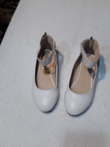 Nine West White Slipon With Sparkle Ankle Strap Back Zip Girls Size 12 Nice - Picture 1 of 7