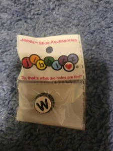 Crocs Schuhe Clips Charm Buchstabe Schmuck Dekor abnehmbar "W" - Bild 1 von 2
