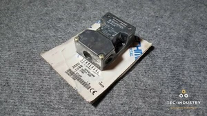 Interruptor de seguridad SCHMERSAL AZ 15 zvrk ID-NR 1039201000 - Imagen 1 de 7