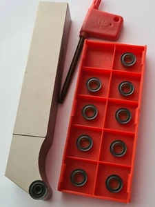 10x  RCMT 10T3M0-ND300 ( P20 für Stahl ) + 1x Halter  SRGCR  20x20 K10  ( 30° ) - Bild 1 von 2