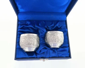2 BANGKOK PEWTER SHOT OR SAKE CUPS WITH EMBOSSED ELEPHANTS PRESENTATION BOX - Picture 1 of 14
