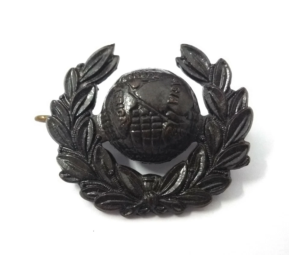 Genuine British Royal Marines RM Bronze Colour Beret Globe Badge - NEW RM2X - Image 1 of 3