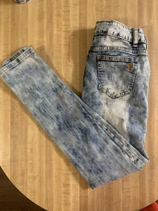 V.I.P. Jeans Size 16 Distressed Stone Washed Very Soft - Picture 1 of 5
