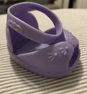 2006 Cabbage Patch Kinder/Puppe einzelne lila Sandale (301 CPK) Ersatzschuh - Bild 1 von 5