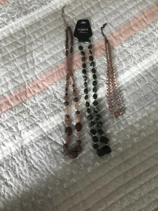 3 x Ladies Beaded Necklaces - 5+ items free postage (AU only) - Picture 1 of 6