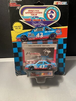 Racing Champions 1992 Fan Appreciation Tour #43 Richard Petty Martinsville 1:64 Foto 1 de 4