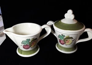 Vintage Metlox - Poppytrail Provincial Fruit Green Lidded Sugar & Creamer - Picture 1 of 7